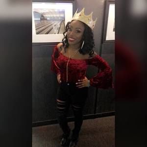 Meet your Posher, Deidre